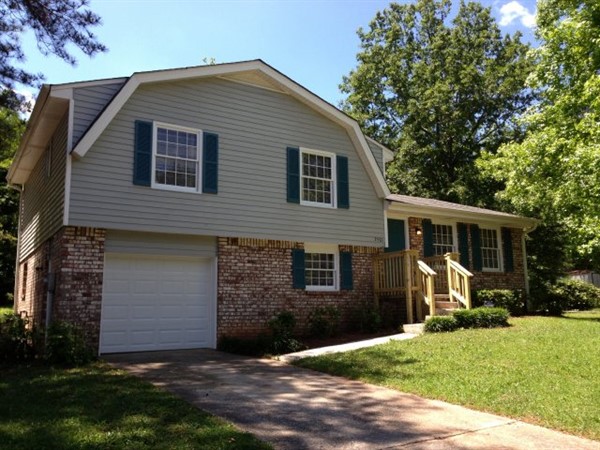 Investment property: Ellenwood, GA 30294