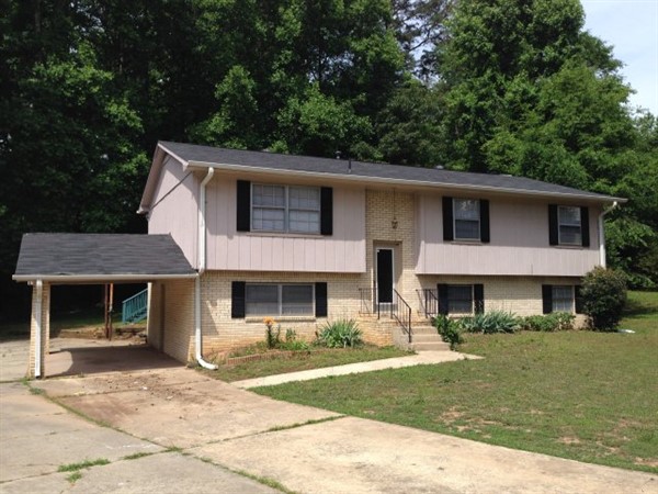 Investment property: Riverdale, GA 30274